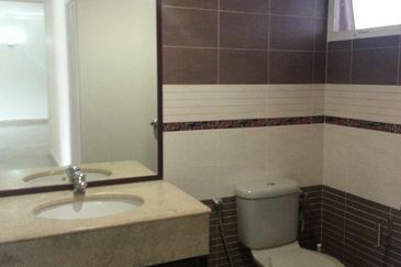 Bungaraya Kondominium, Saujana Subang