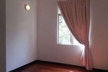 Bungaraya Kondominium, Saujana Subang