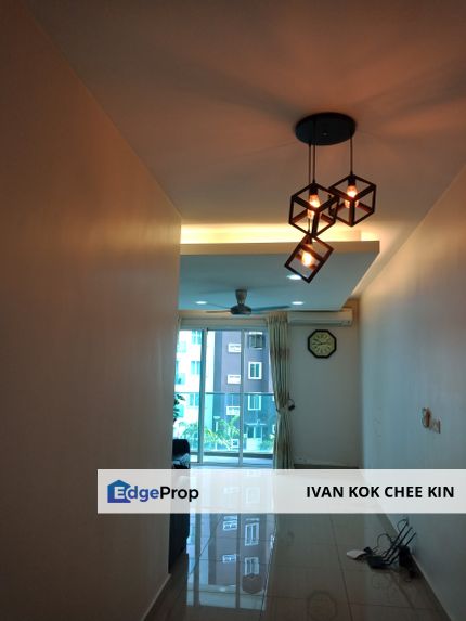 Facing Pool & Renovated Unit, Selangor, Glenmarie