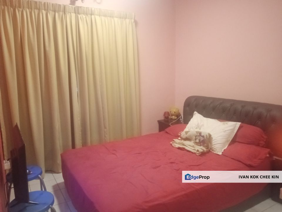 Facing Open View, Selangor, Petaling Jaya