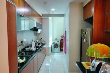 Ara Hill Condominium