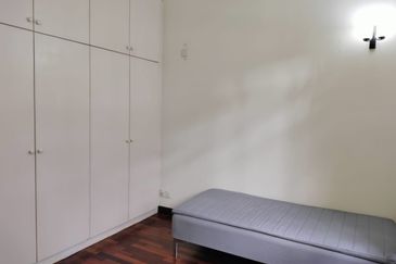 Bungaraya Kondominium, Saujana Subang