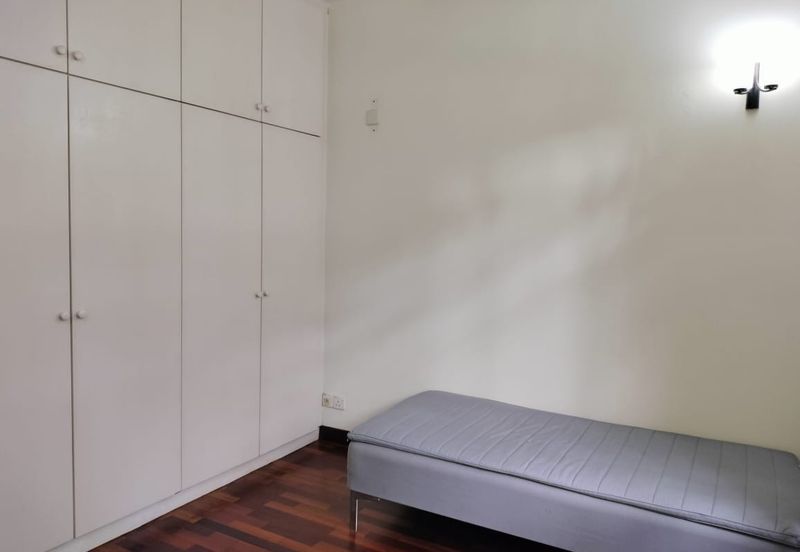 Bungaraya Kondominium, Saujana Subang