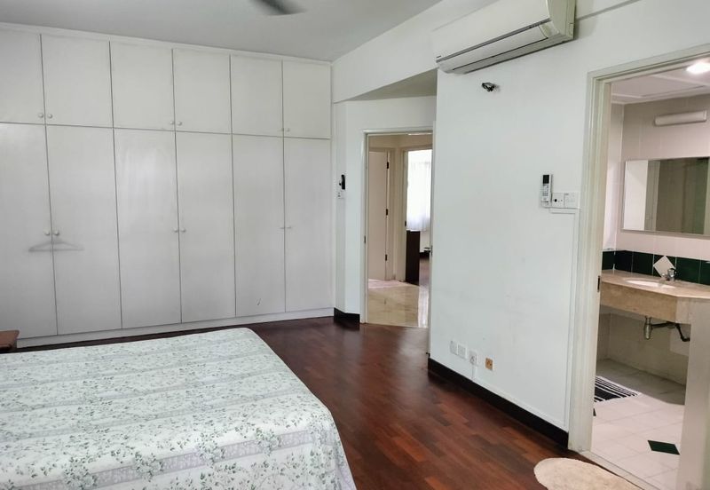 Bungaraya Kondominium, Saujana Subang