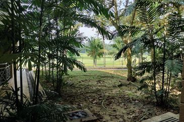 Bungaraya Kondominium, Saujana Subang