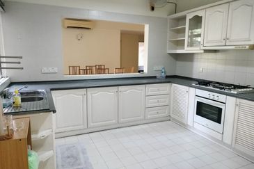 Bungaraya Kondominium, Saujana Subang