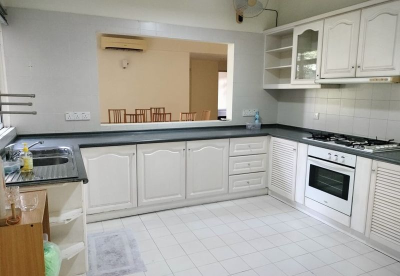 Bungaraya Kondominium, Saujana Subang