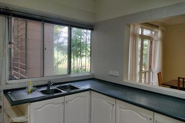 Bungaraya Kondominium, Saujana Subang