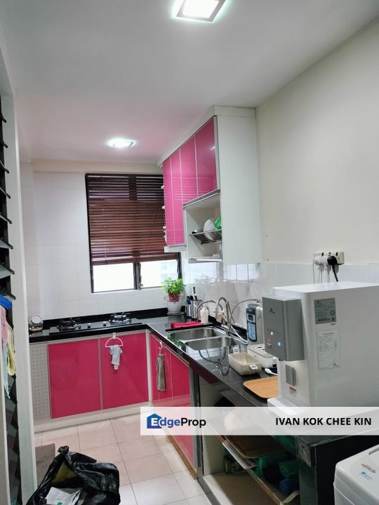 Facing Open View, Selangor, Ara Damansara