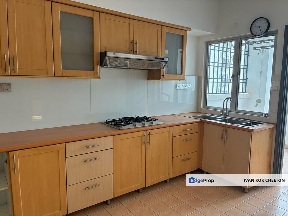 Fully Renovated Unit, Selangor, Petaling Jaya