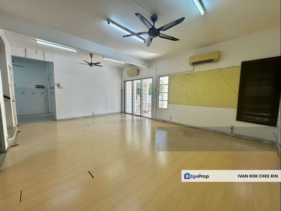 Limited Corner House, Selangor, USJ