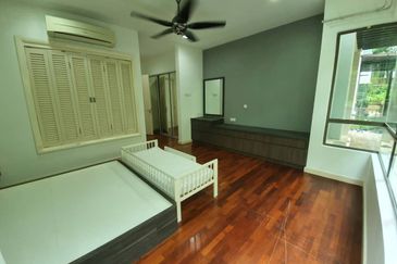 Ara Hill Condominium