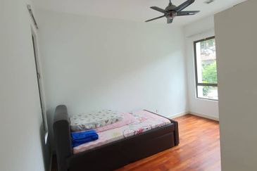 Ara Hill Condominium