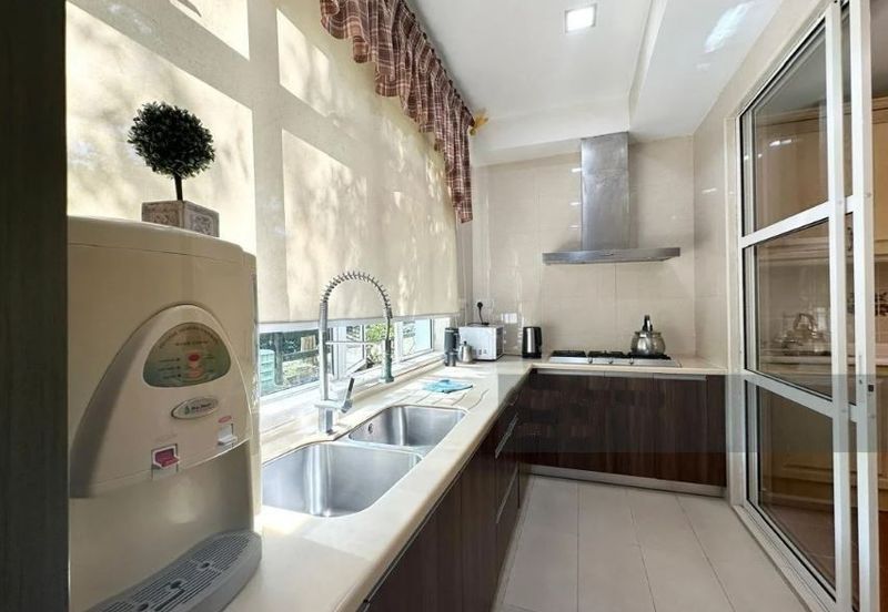 Fully Renovated & Extended, Good Unit Condition with Huge Garden