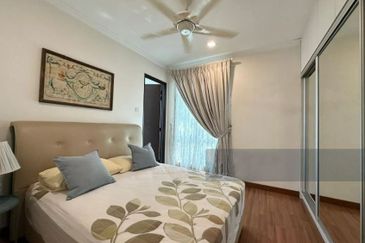 Fully Renovated & Extended, Good Unit Condition with Huge Garden