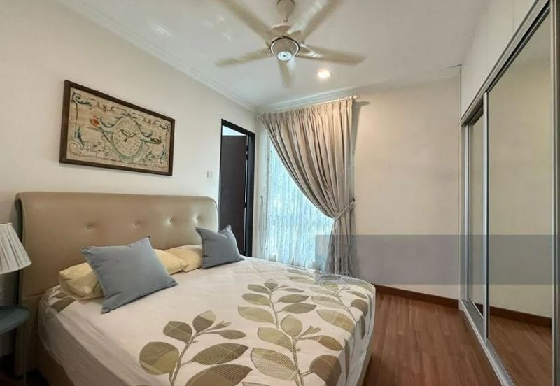 Fully Renovated & Extended, Good Unit Condition with Huge Garden