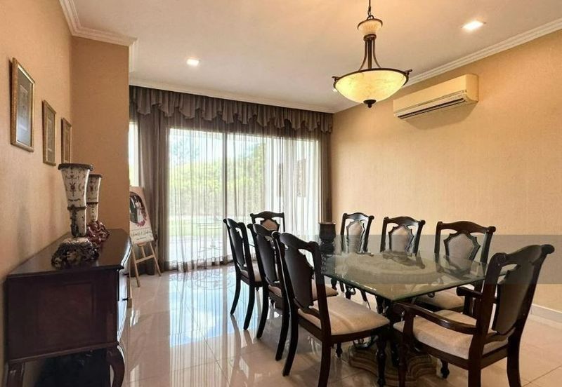 Fully Renovated & Extended, Good Unit Condition with Huge Garden