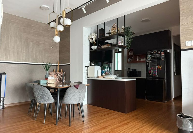 The Trees, Bukit Lanjan