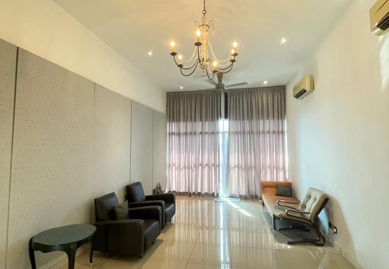 Amaya Saujana, Saujana Subang