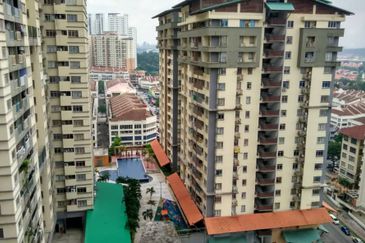 Perdana Exclusive Condominium