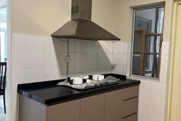 Perdana View Condominium