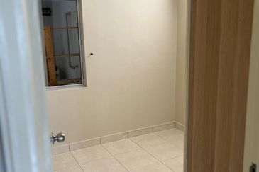 Perdana View Condominium