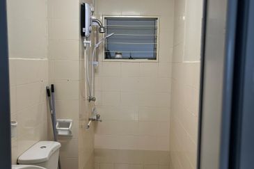 Perdana View Condominium