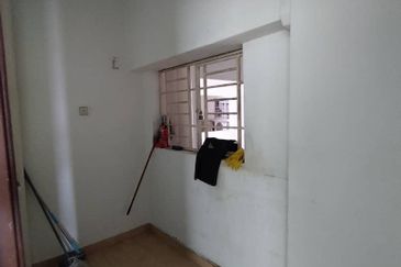 Sterling Condominium