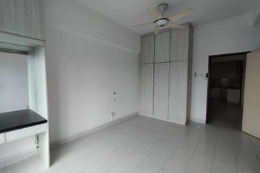 Sterling Condominium