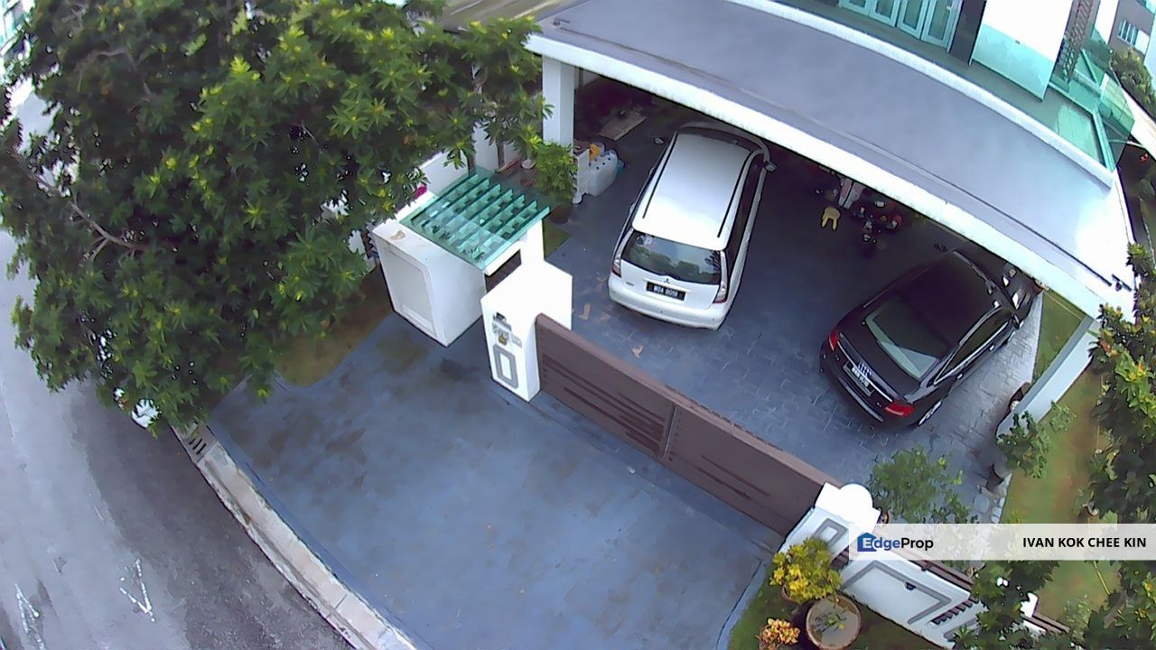 Huge side land, End Lot Unit, 2.5 Storey USJ Heights, Selangor, USJ Heights