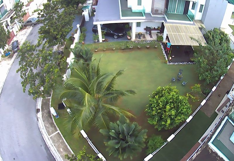 Huge side land, End Lot Unit, 2.5 Storey USJ Heights