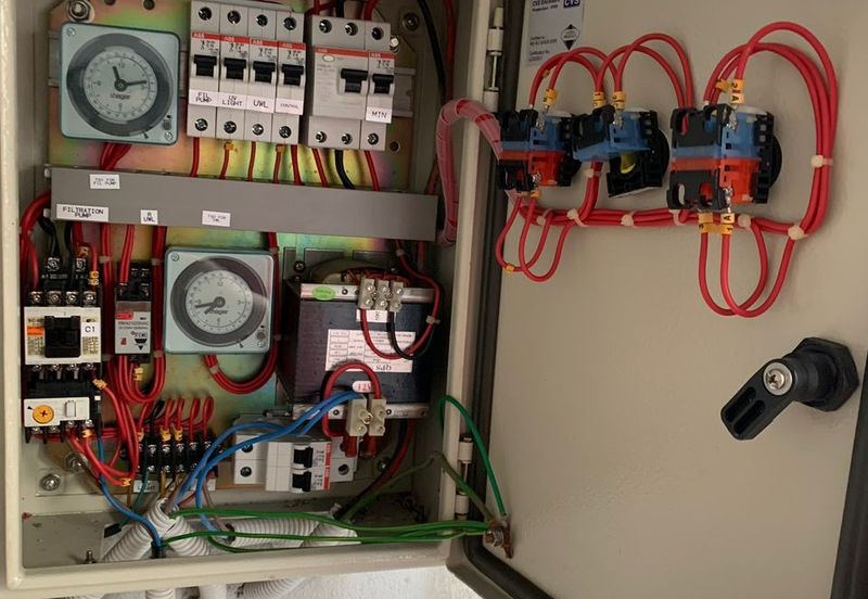 Huge side land, End Lot Unit, 2.5 Storey USJ Heights