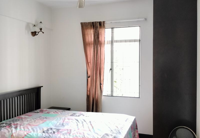 Bungaraya Kondominium, Saujana Subang