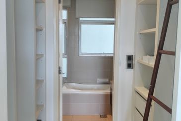 Amaya Saujana, Saujana Subang