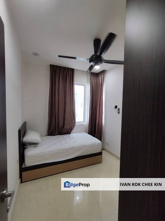 Fully Renovated Unit With 3 Carpark Lot, Selangor, Saujana 