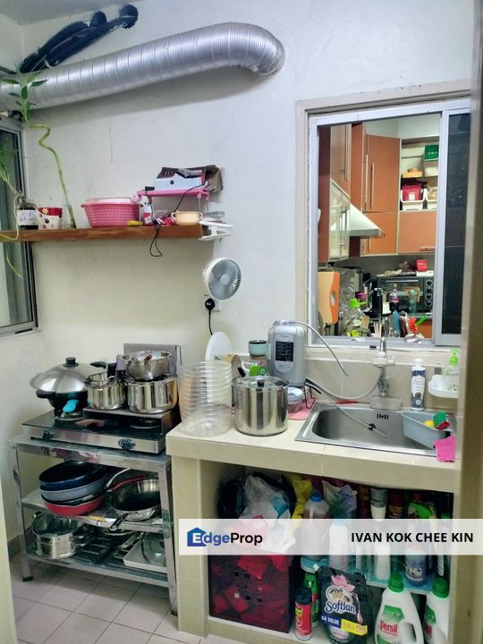 Well Maintained Unit With 2 Carpark Lot, Selangor, Ara Damansara