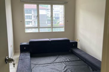 Perdana View Condominium