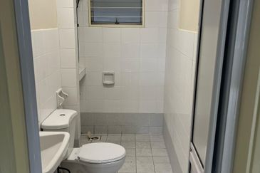 Perdana View Condominium