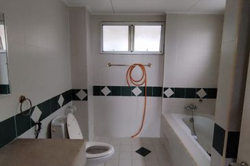 Bungaraya Kondominium, Saujana Subang