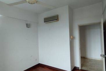 Bungaraya Kondominium, Saujana Subang