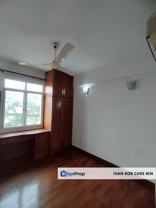 Facing Open View, Selangor, Saujana 