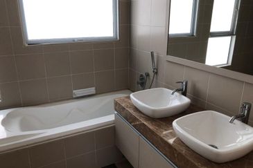 Amaya Saujana, Saujana Subang