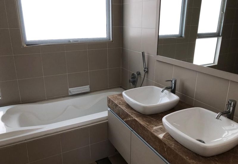 Amaya Saujana, Saujana Subang