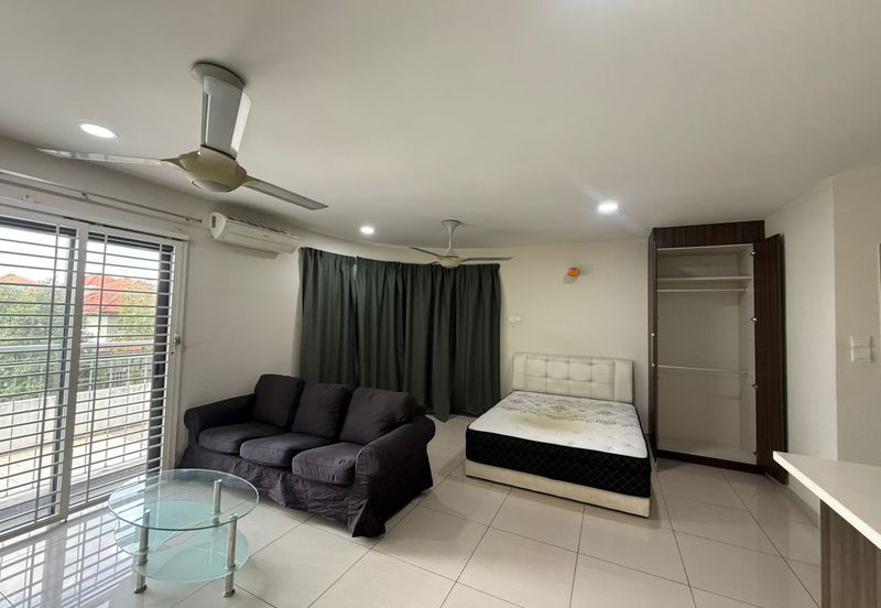 Maisson @ Platinum Apartment