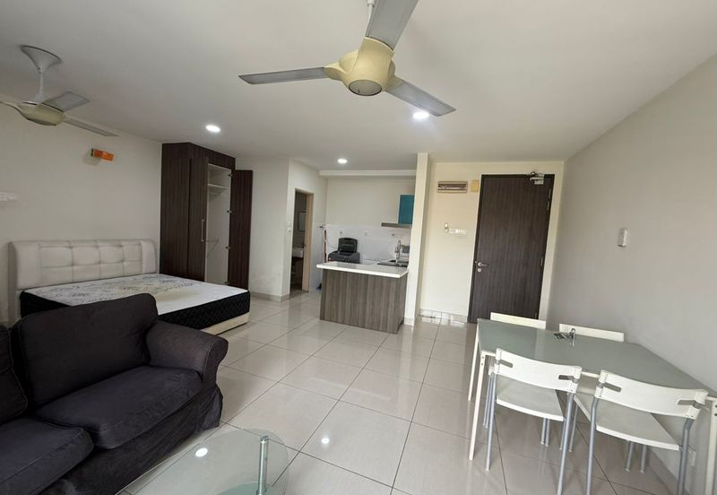 Maisson @ Platinum Apartment