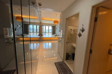 Tropicana City Tropics