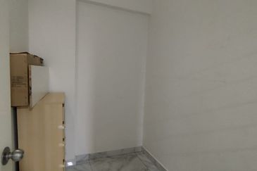 Ara Hill Condominium