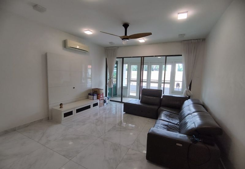 Ara Hill Condominium