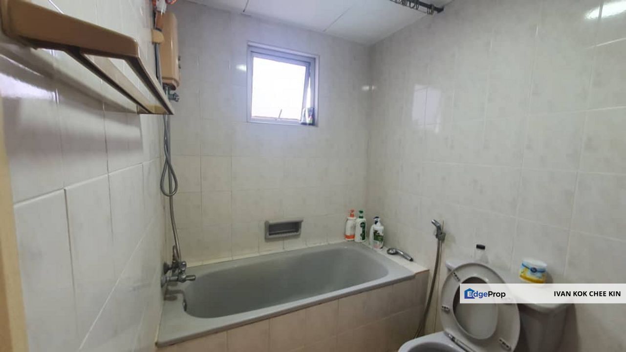 Value Buy Unit With 2 Carpark Lot, Selangor, Petaling Jaya