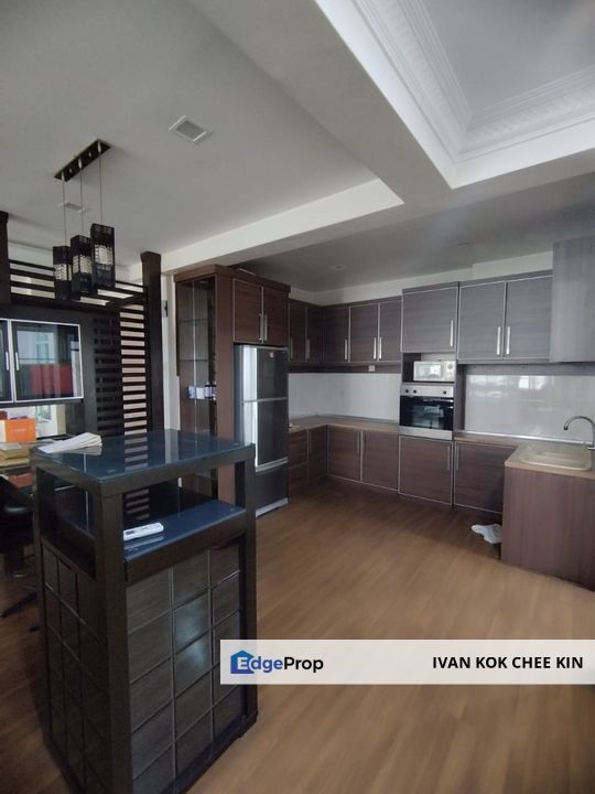 Fully Renovated Unit & Walking Distance To LRT Station & Paradigm Mall, Selangor, Kelana Jaya